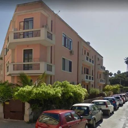 A Casa Di Clara דירה סירקוזה